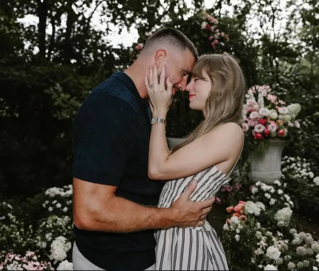 Taylor Swift and Travis Kelce announce engagement