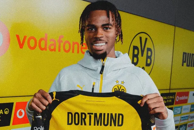 Dortmund sign Chukwuemeka from Chelsea