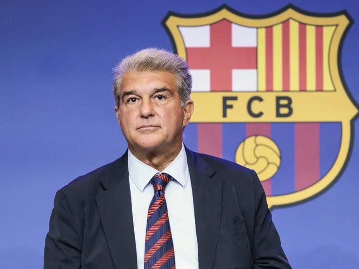 Joan Laporta resigns as Barcelona president in order to stand for re-election
