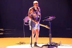 Justin Bieber performs at the Grammys in boxer shorts, leaving fans confused