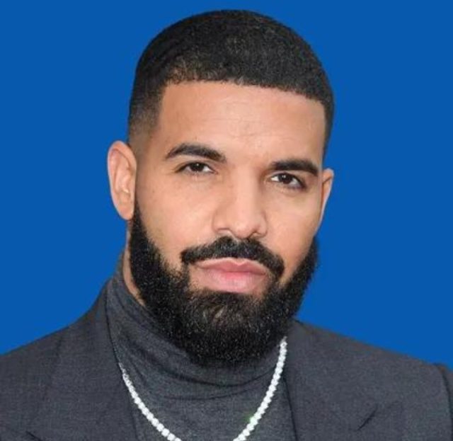 Drake makes Billboard history