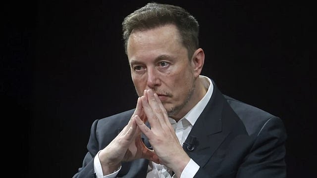 Elon Musk loses Trillionaire status