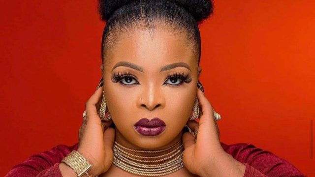 Dayo Amusa SLAMS Nigerians urging celebrities to speak up