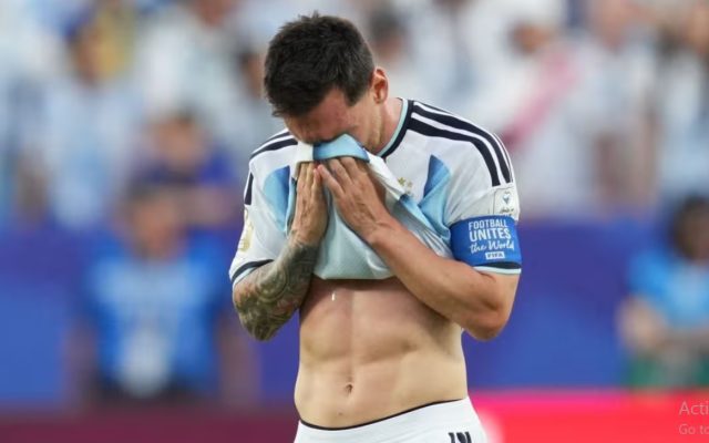 Messi World Cup TEARS due to dad’s health